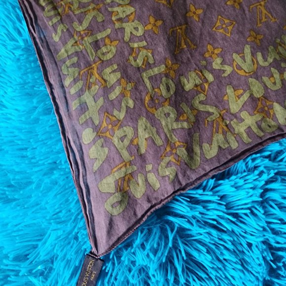 LOUIS VUITTON - AUTHENTIC 2001 LV x STEPHEN SPROUSE GRAFFITI BANDANA SCARF - Picture 3 of 9